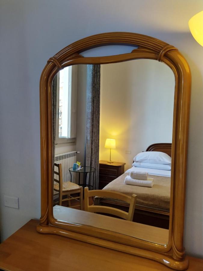 Guest House Lorvand Roma Esterno foto